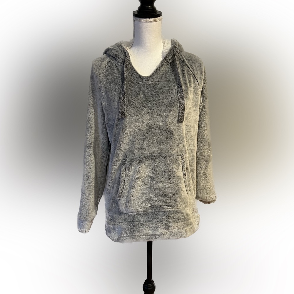 Small Cozy Plush Pullover Faux Fur Polyester